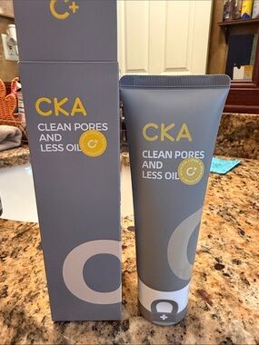 CKA Clean Pores And Less Oil Gentle Cleanser